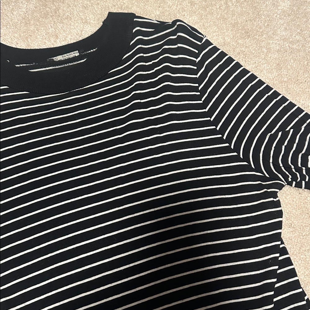 Zara tee - Picture 2 of 3